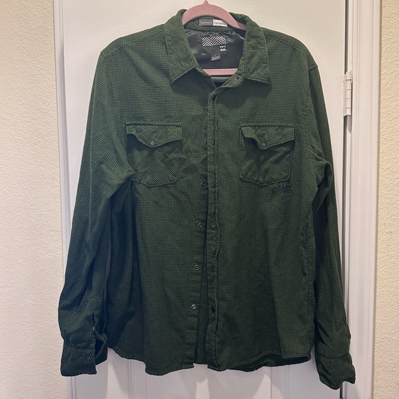 Billabong Green and Black button down long sleeve Shirt size: large - Picture 1 of 13